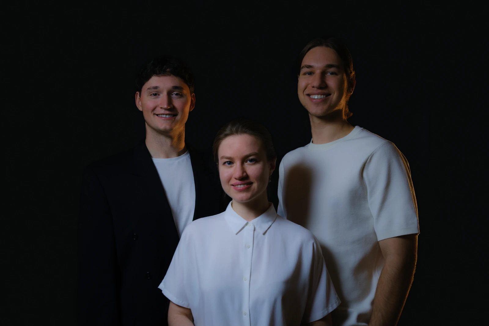 Das Helios-Team: Vitalii Sushkov, Kamila Nanhrakhari und Dzhamil Nanhrakhari (v. l. n. r.)